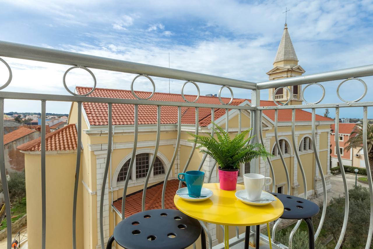 Apartments In City Center Ventus 诺瓦利娅 外观 照片