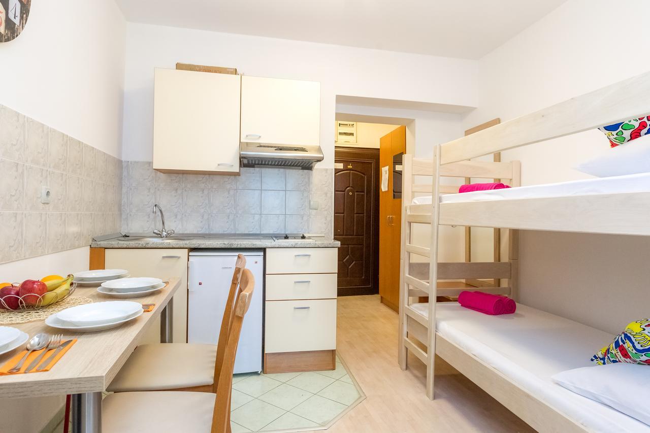 Apartments In City Center Ventus 诺瓦利娅 外观 照片
