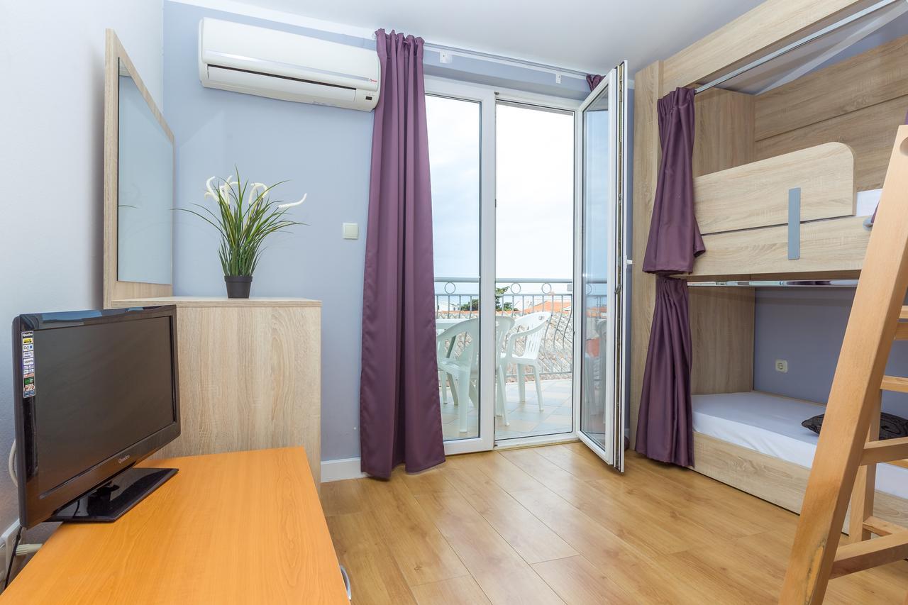 Apartments In City Center Ventus 诺瓦利娅 外观 照片