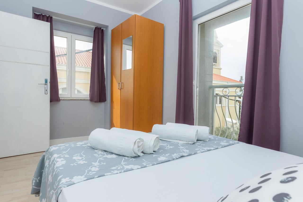Apartments In City Center Ventus 诺瓦利娅 外观 照片